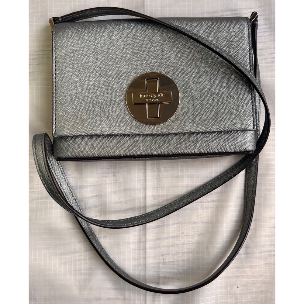 Kate Spade Women’s Grey Silver Crossbody Purse Sally Newbury Saffiano Leather